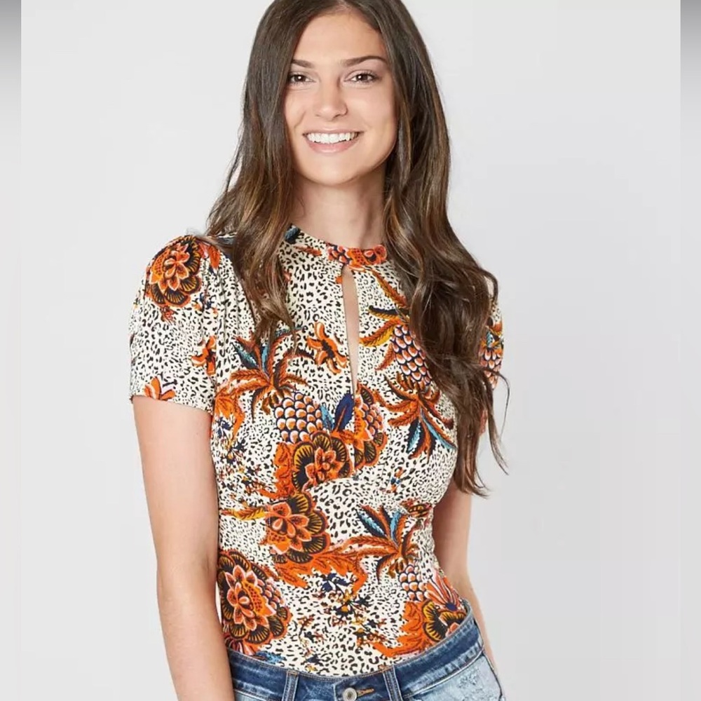 Free people unique Top “Hear me roar” 🐯